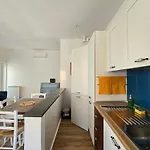 Aria Di Casa 펜션 라스페치아
