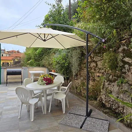 Aria Di Casa Tatil Evi La Spezia